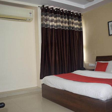 Hotel-The Safar Ahmedabad Exterior photo